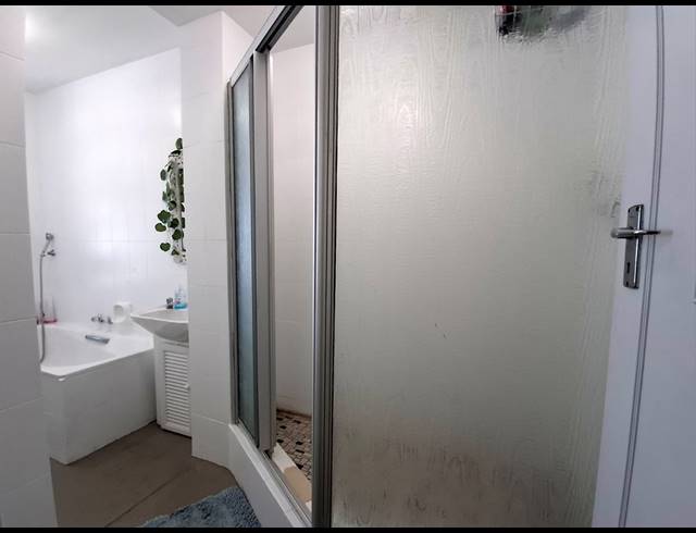 2 BEDROOM APARTMENT FOR SALE IN WINDERMERE